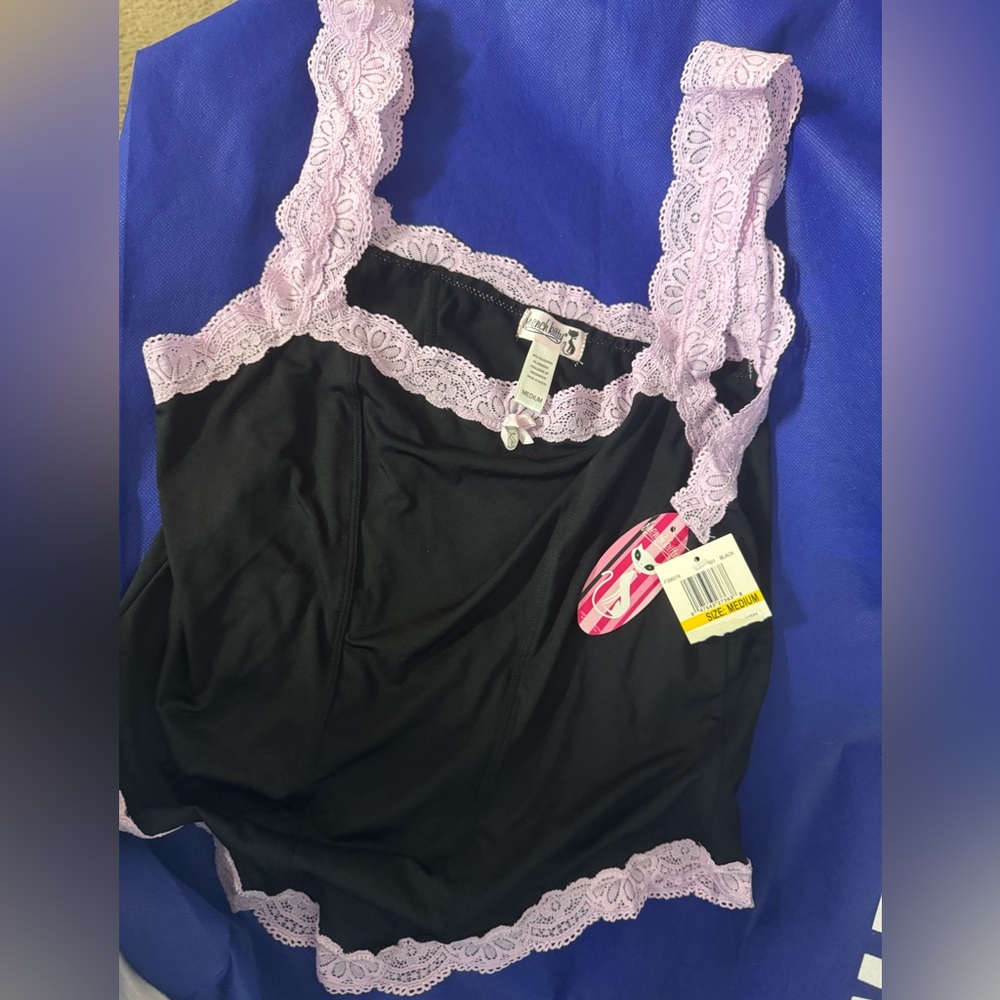 French Kitty Sexy Feline Black and Pink Lace Trim Camisole - RARE find! NWT - M - Picture 2 of 6